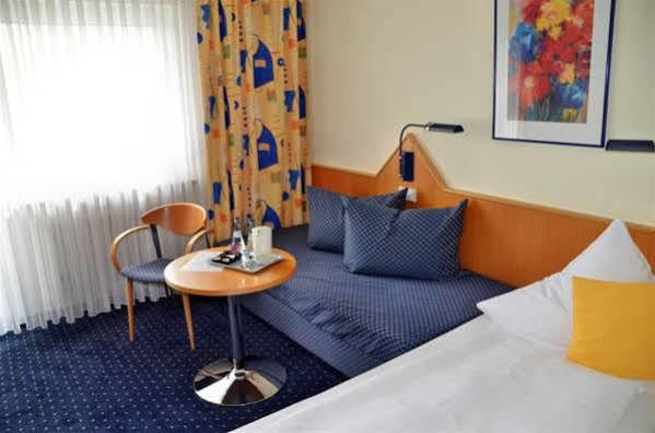 Hotel Garni Oberrhein Райнфельден Экстерьер фото